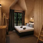 Lesna Przystan Dwupoziomowe Nad Jeziorem * 베고르제포