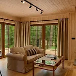 Lesna Przystan Dwupoziomowe Nad Jeziorem 아파트