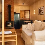 Lesna Przystan Dwupoziomowe Nad Jeziorem 아파트