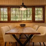 Lesna Przystan Dwupoziomowe Nad Jeziorem * 베고르제포